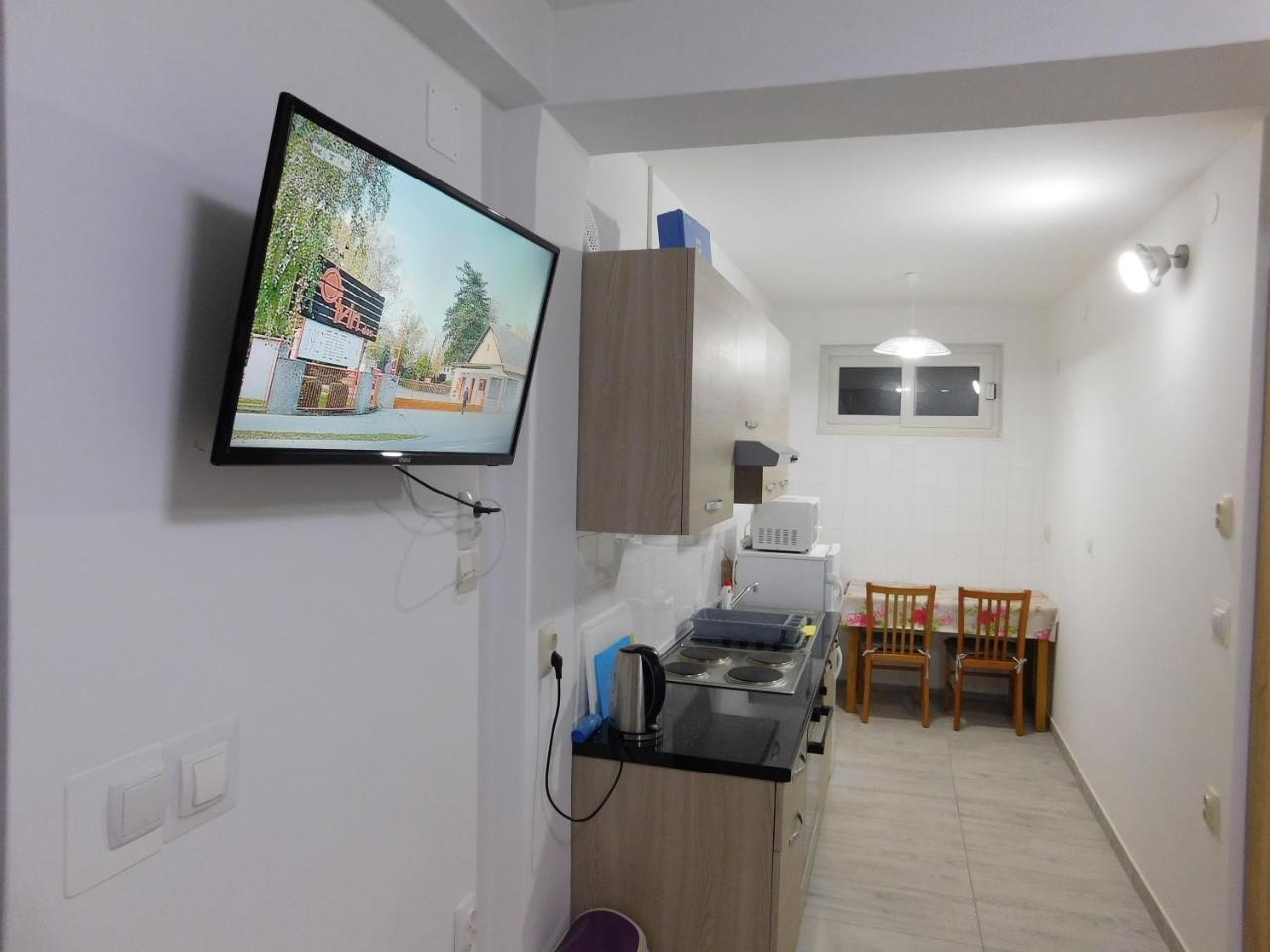 Apartments Leo Janjina ภายนอก รูปภาพ