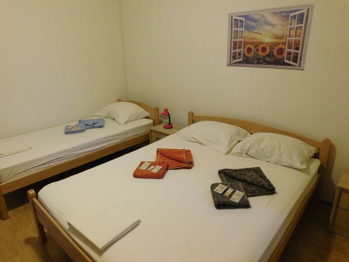 Apartments Leo Janjina ภายนอก รูปภาพ