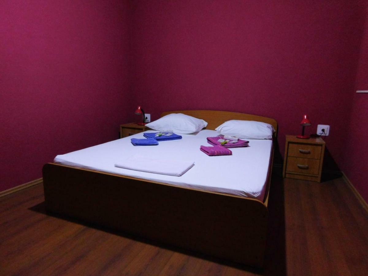 Apartments Leo Janjina ภายนอก รูปภาพ